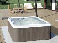 Спа бассейн Jacuzzi Lodge S Hydro + Blower Спа бассейн Jacuzzi Lodge S Hydro + Blower
